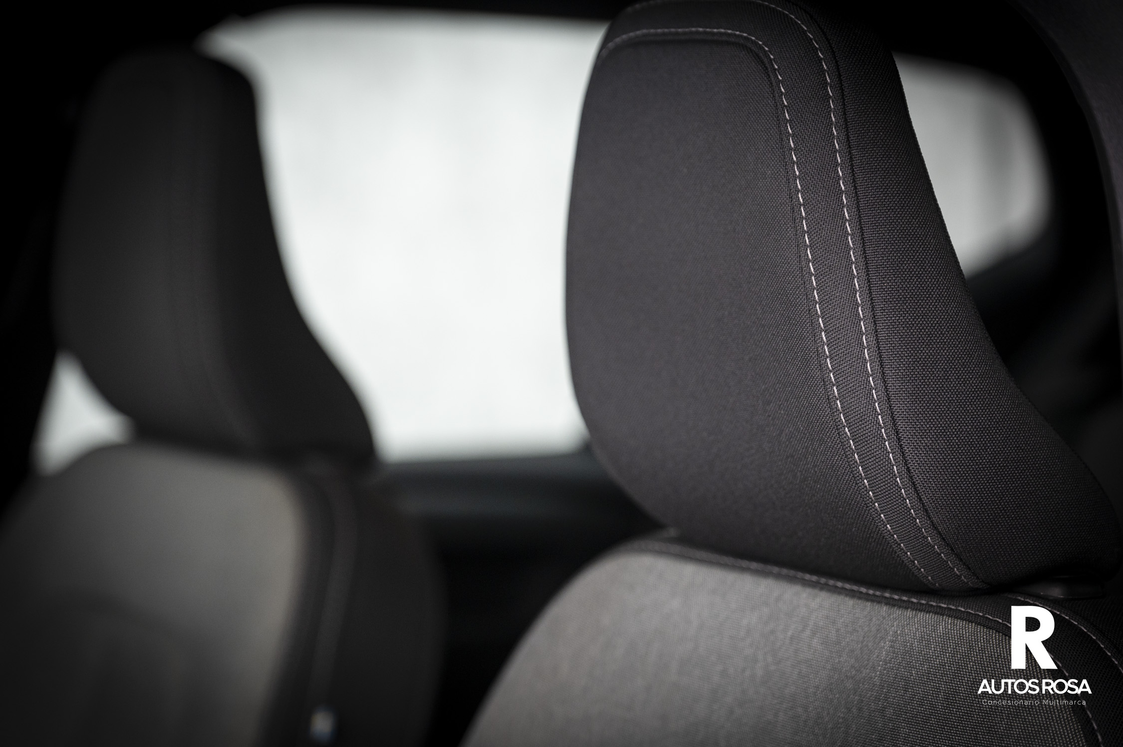 
								2024 – XC40 1.5 T2 CORE AUTO 129 5P completo									