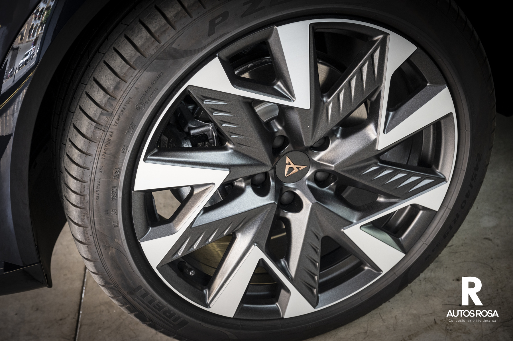 
								CUPRA FORMENTOR 1.5 eTSI 150 C.V DSG completo									