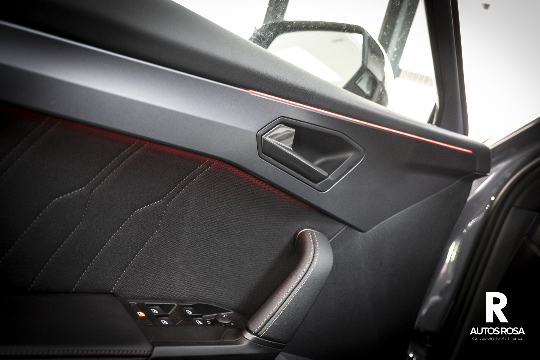 
								CUPRA FORMENTOR 1.5 eTSI 150 C.V DSG completo									