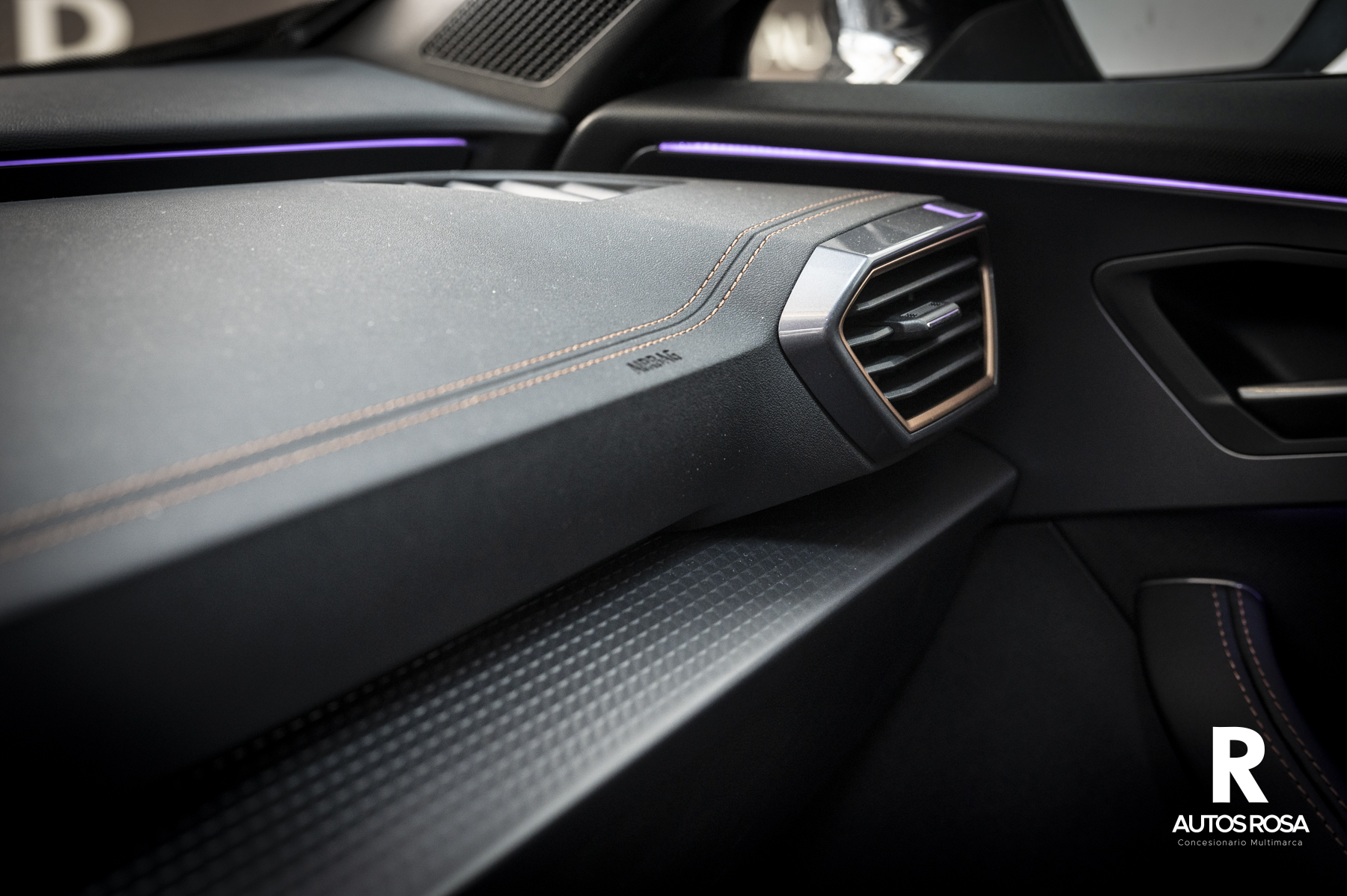 
								CUPRA FORMENTOR 1.5 eTSI 150 C.V DSG completo									