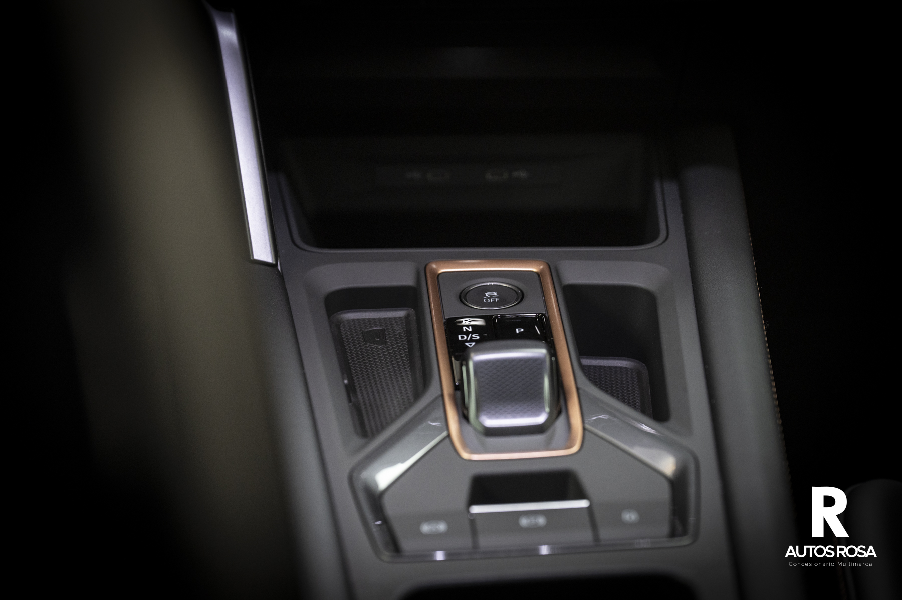 
								CUPRA FORMENTOR 1.5 eTSI 150 C.V DSG completo									