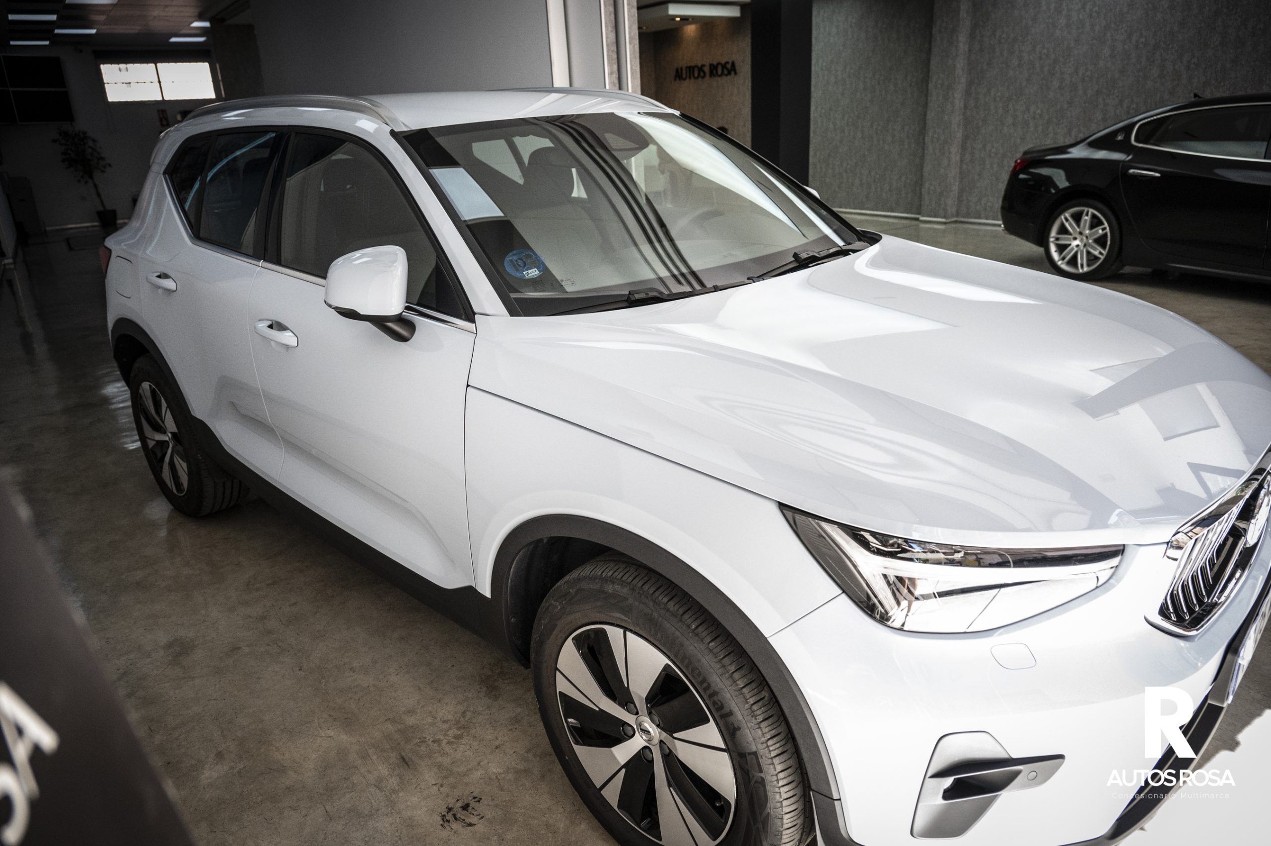 
								VOLVO XC40 1.5 T4 Recharge PHEV Core Auto completo									