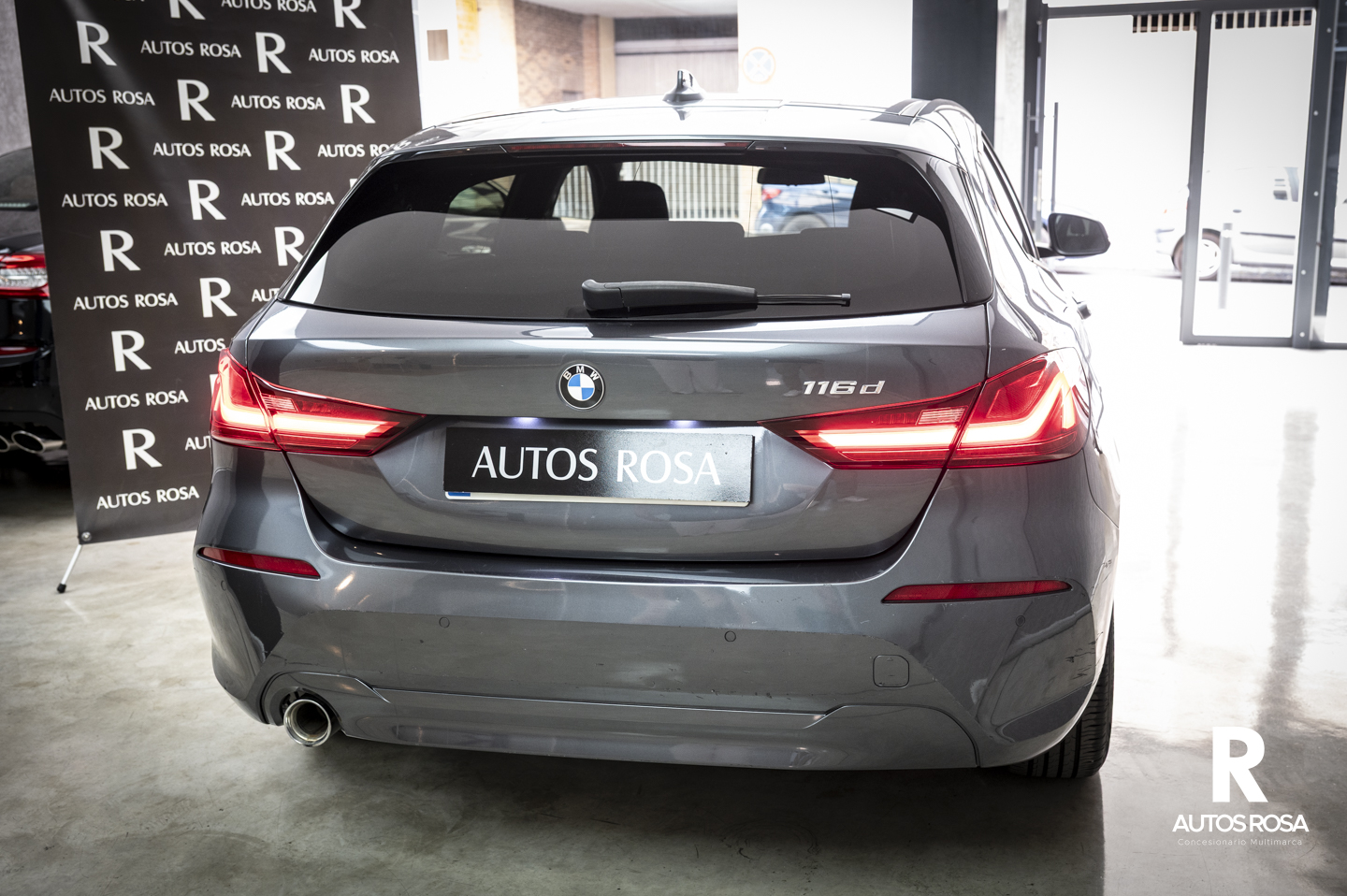 
								Bmw Serie 1 116d Bussines Automático completo									