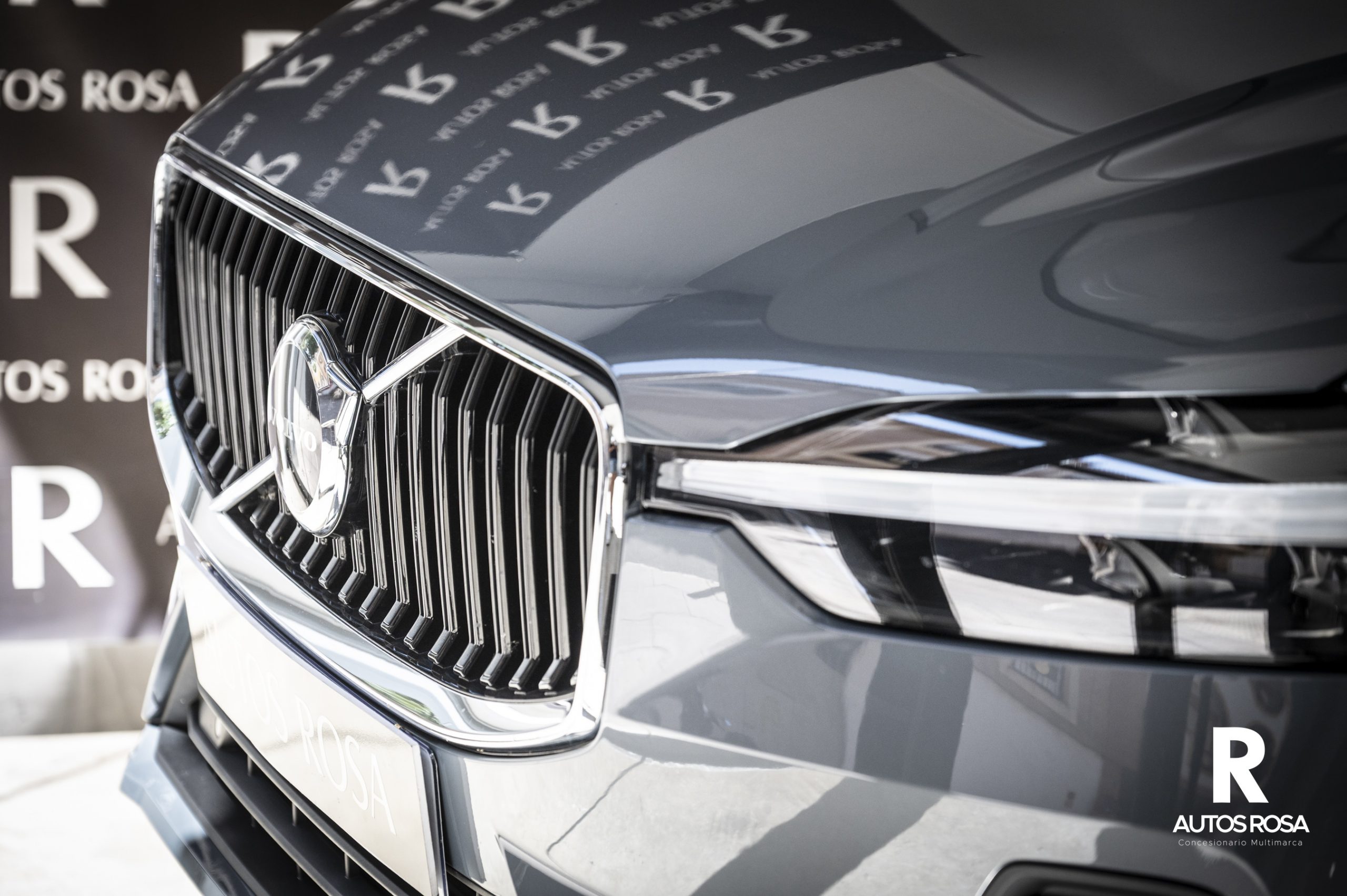 
								XC60 2.0 B4 D CORE AUTO 197 5P completo									