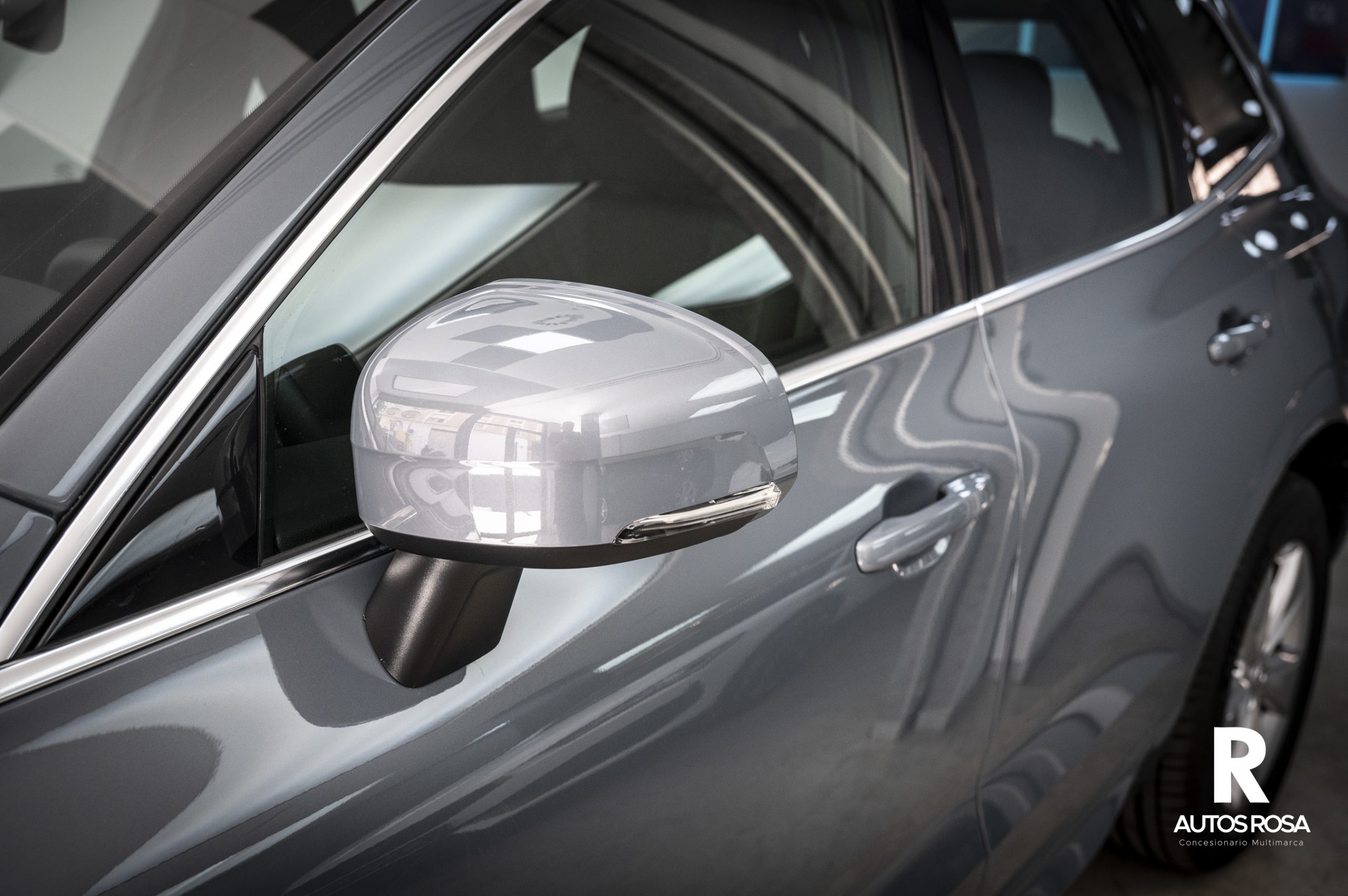 
								XC60 2.0 B4 D CORE AUTO 197 5P completo									