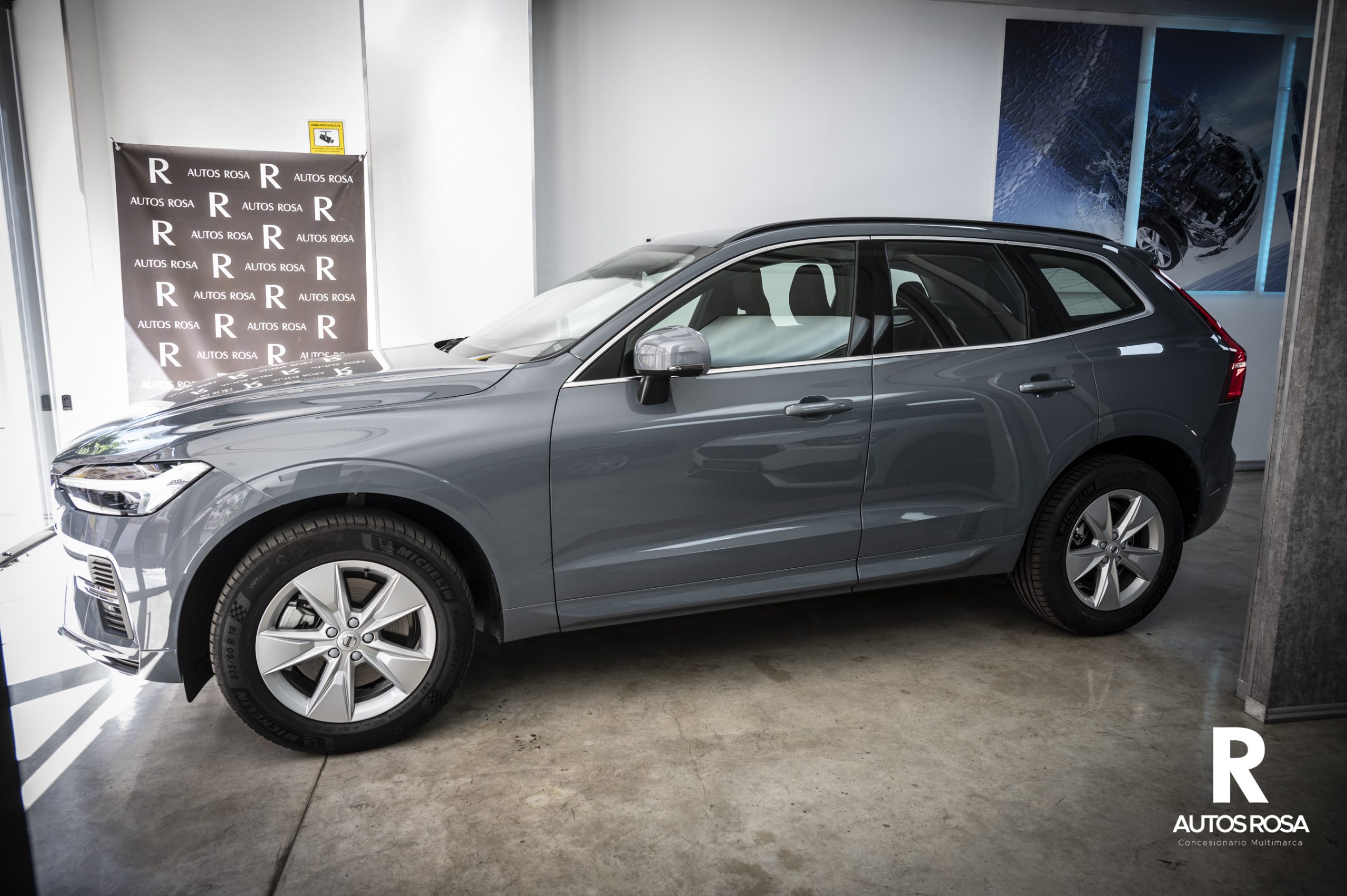 
								XC60 2.0 B4 D CORE AUTO 197 5P completo									