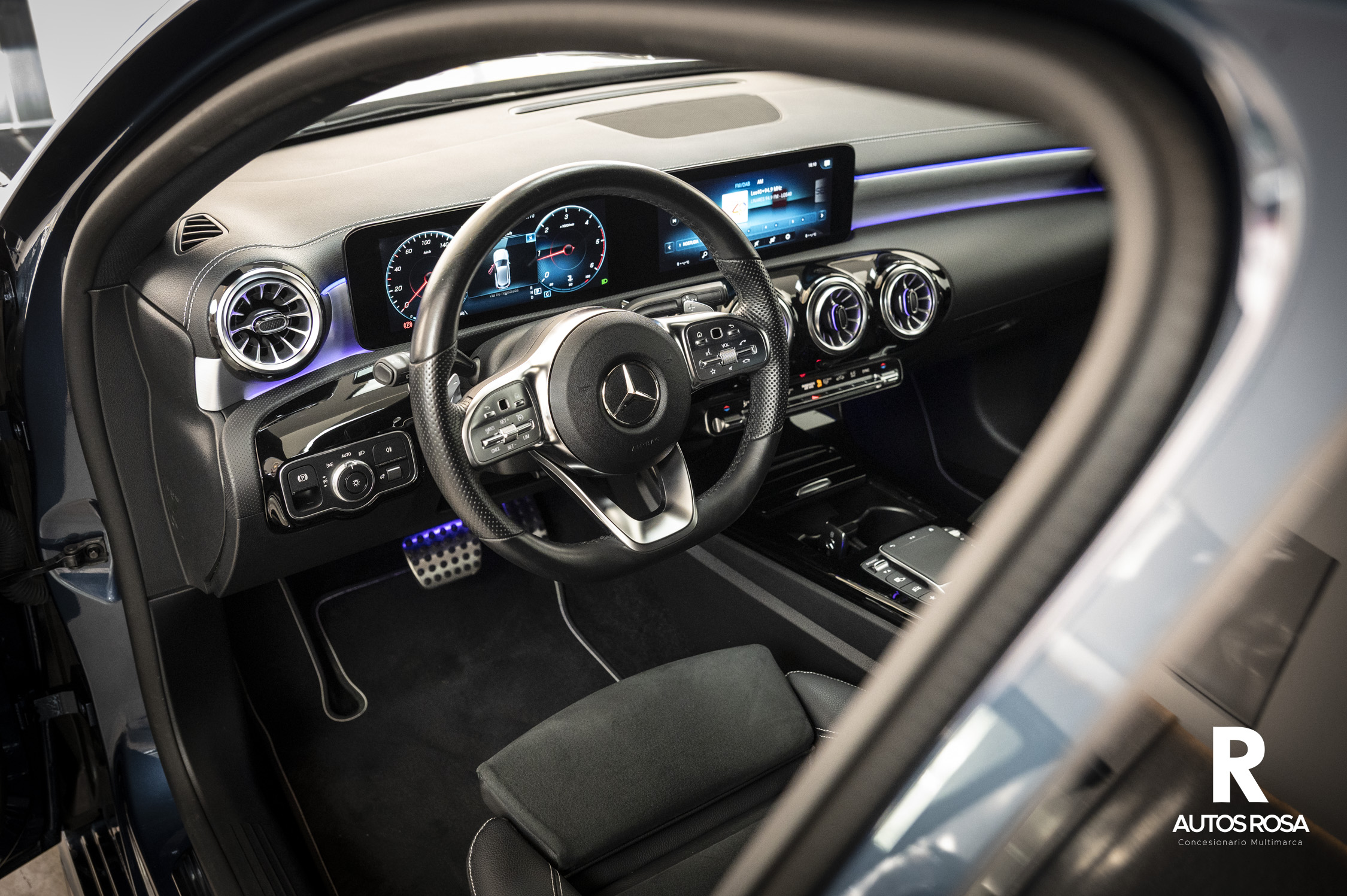 
								Mercedes-Benz Clase A 180d Edition completo									