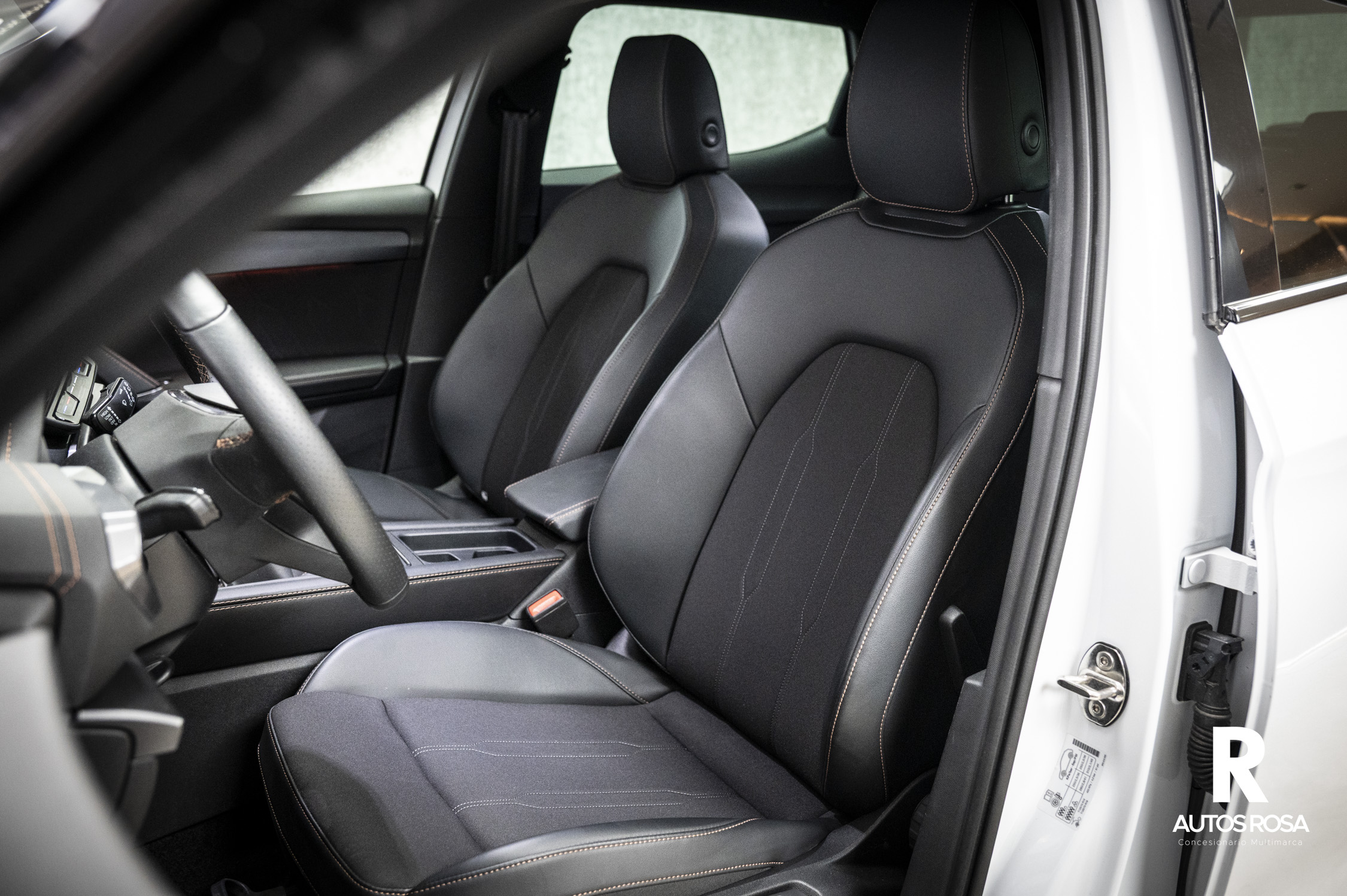 
								CUPRA León 1.5 TSI completo									