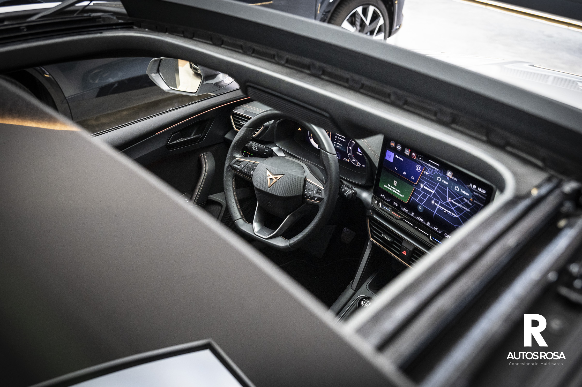 
								CUPRA León 1.5 TSI completo									