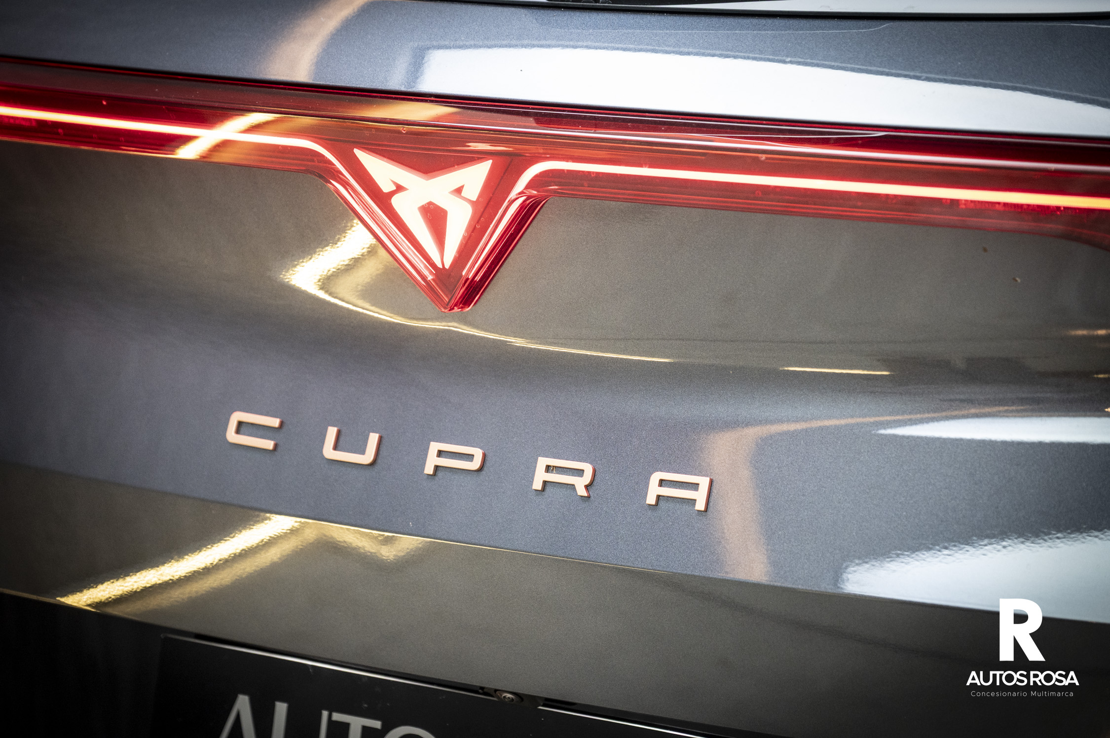 
								CUPRA Formentor 1.5 eTSI 150 CV DSG completo									