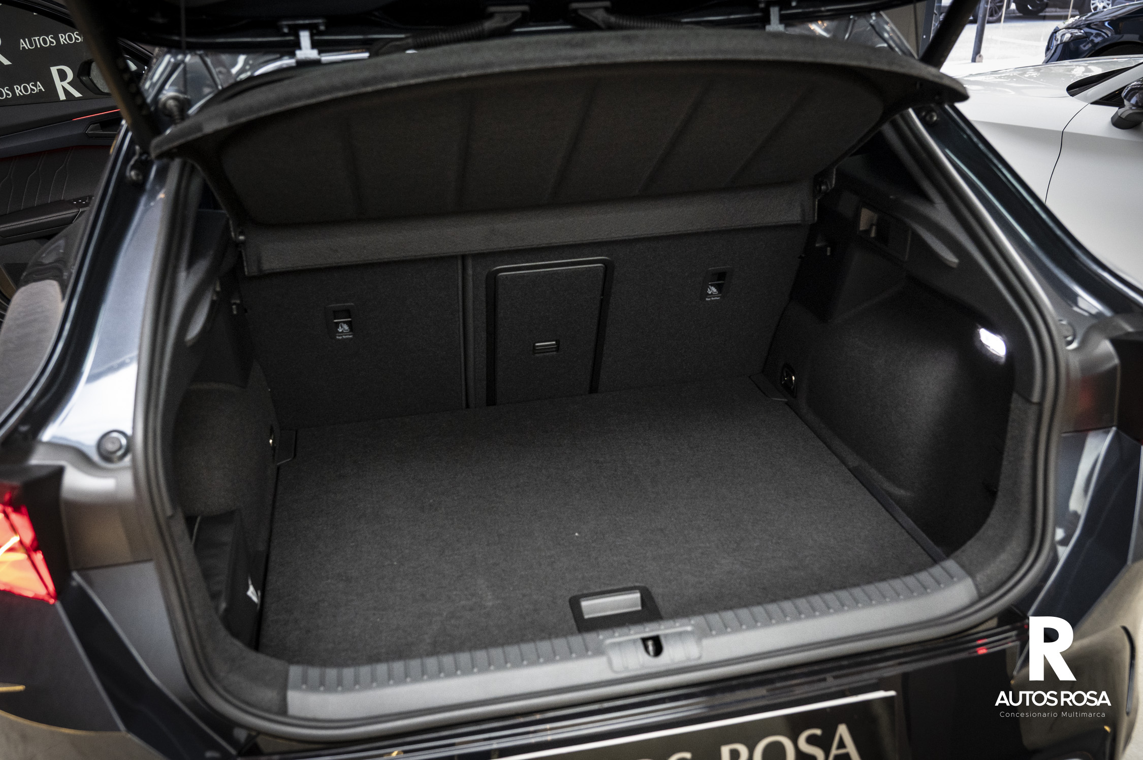 
								CUPRA Formentor 1.5 eTSI 150 CV DSG completo									