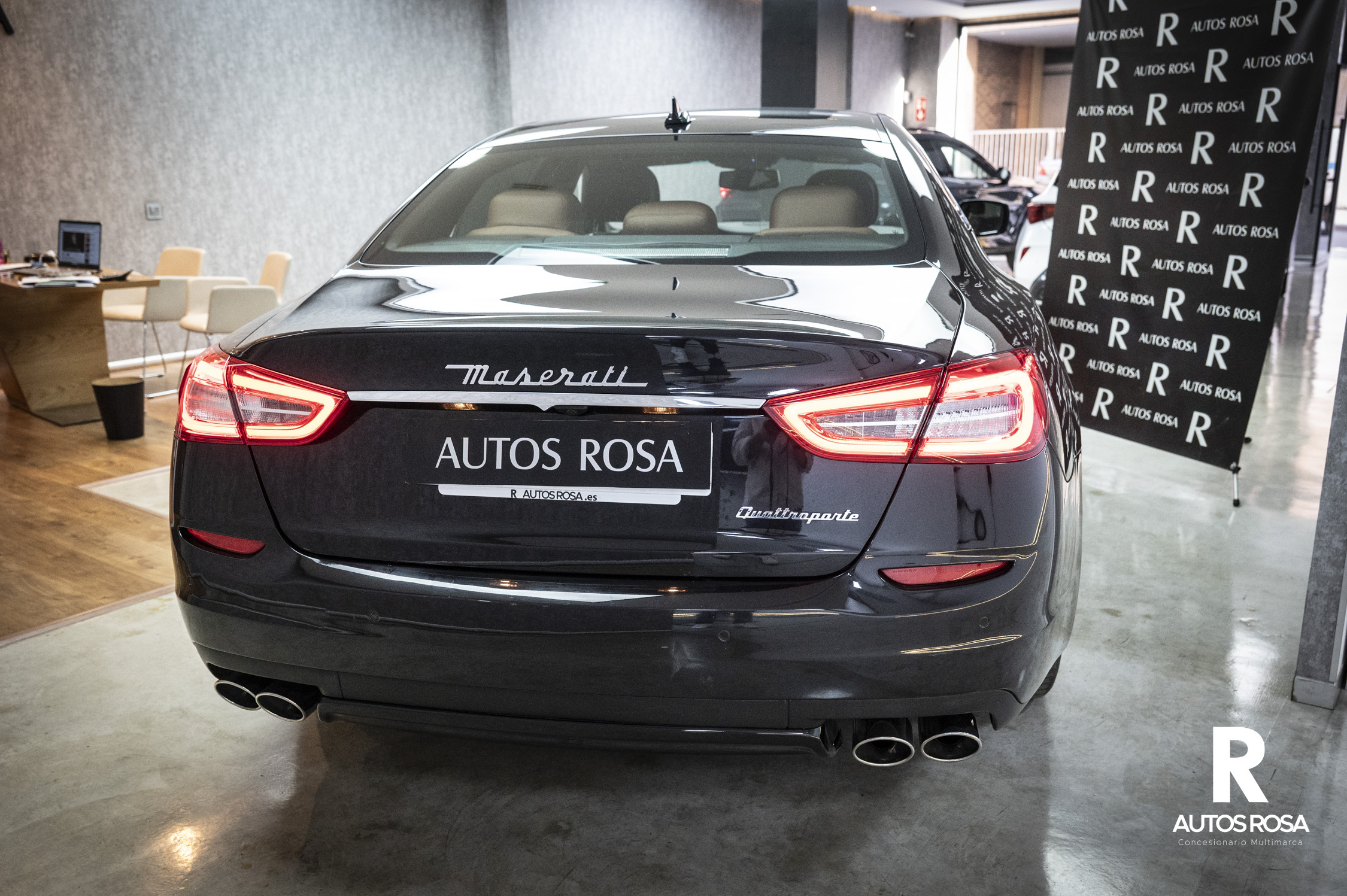 
								MASERATI Quattroporte 3.0 V6 Diesel 275cv completo									