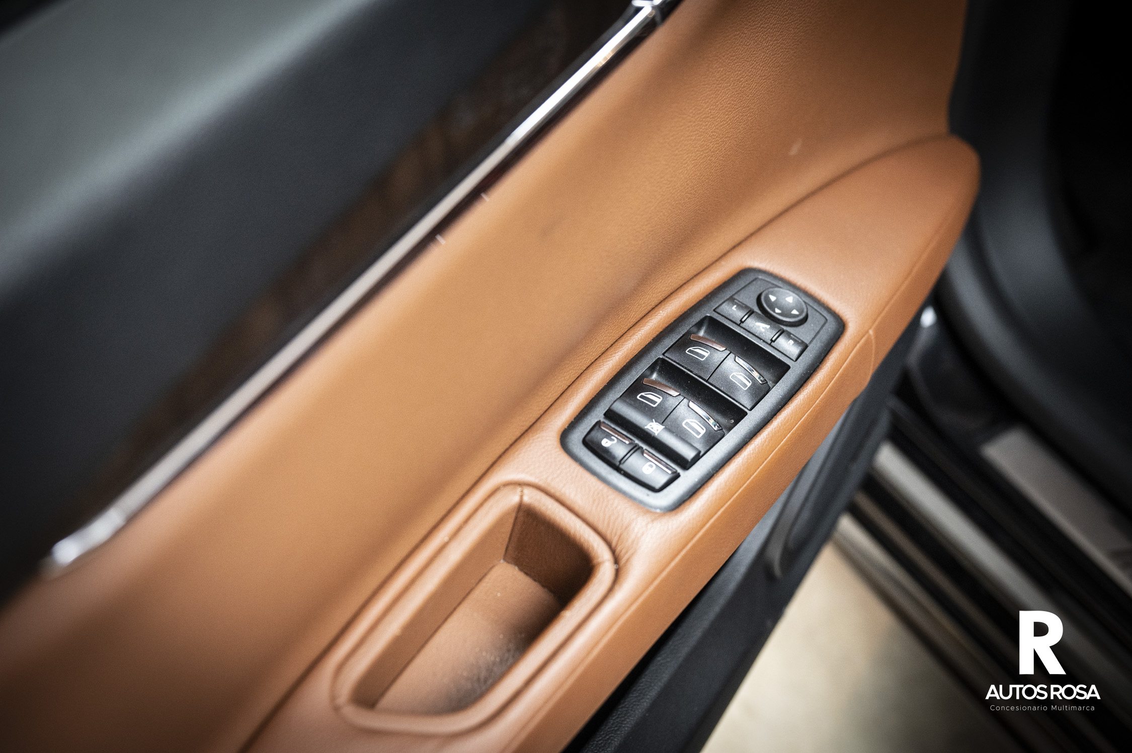 
								MASERATI Quattroporte 3.0 V6 Diesel 275cv completo									