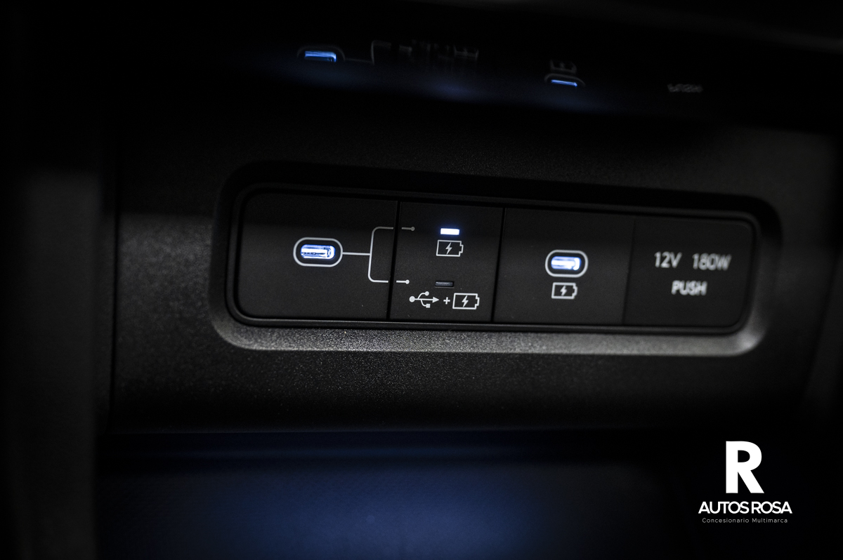 
								Hyundai Tucson FL 1.6 T 160 C.V 48 V DT NLINE SKY completo									