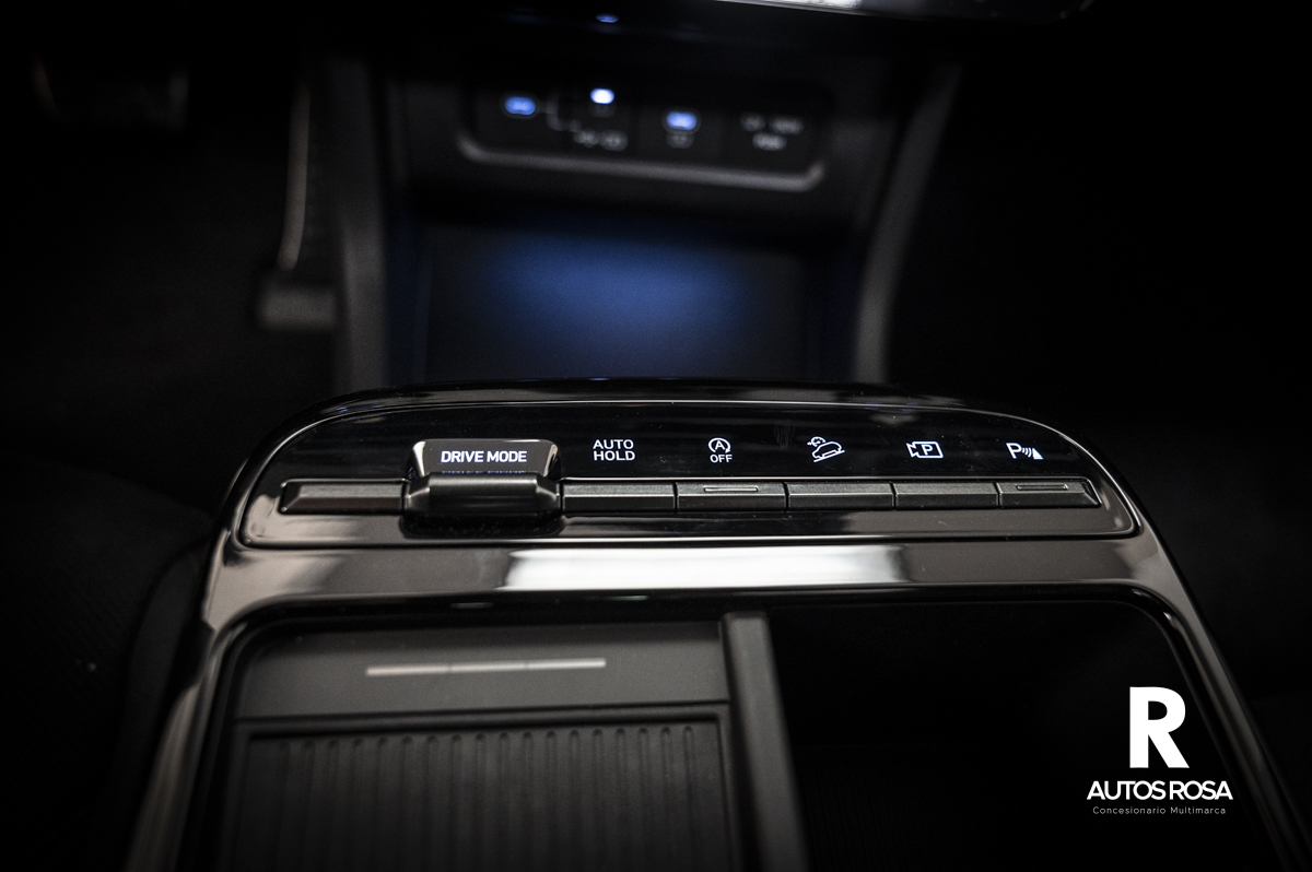 
								Hyundai Tucson FL 1.6 T 160 C.V 48 V DT NLINE SKY completo									