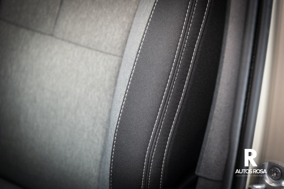 
								Volvo XC40 2.0 B3 COURE Auto completo									