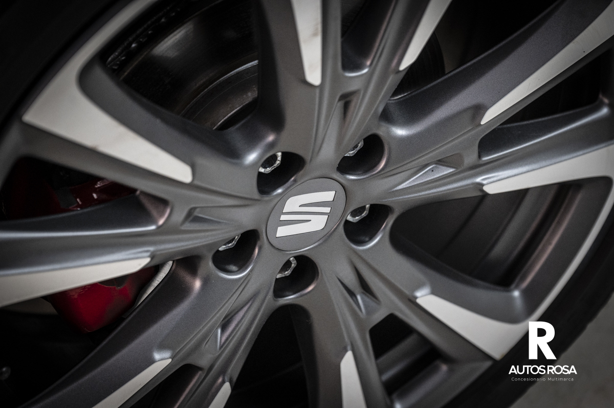 
								SEAT Arona 1.0 TSI 85kW 115CV FR Special Edition completo									