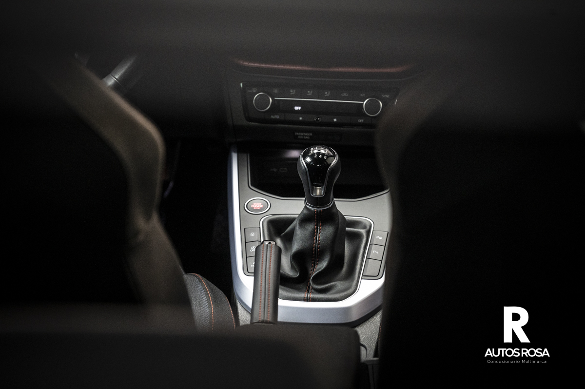 
								SEAT Arona 1.0 TSI 85kW 115CV FR Special Edition completo									