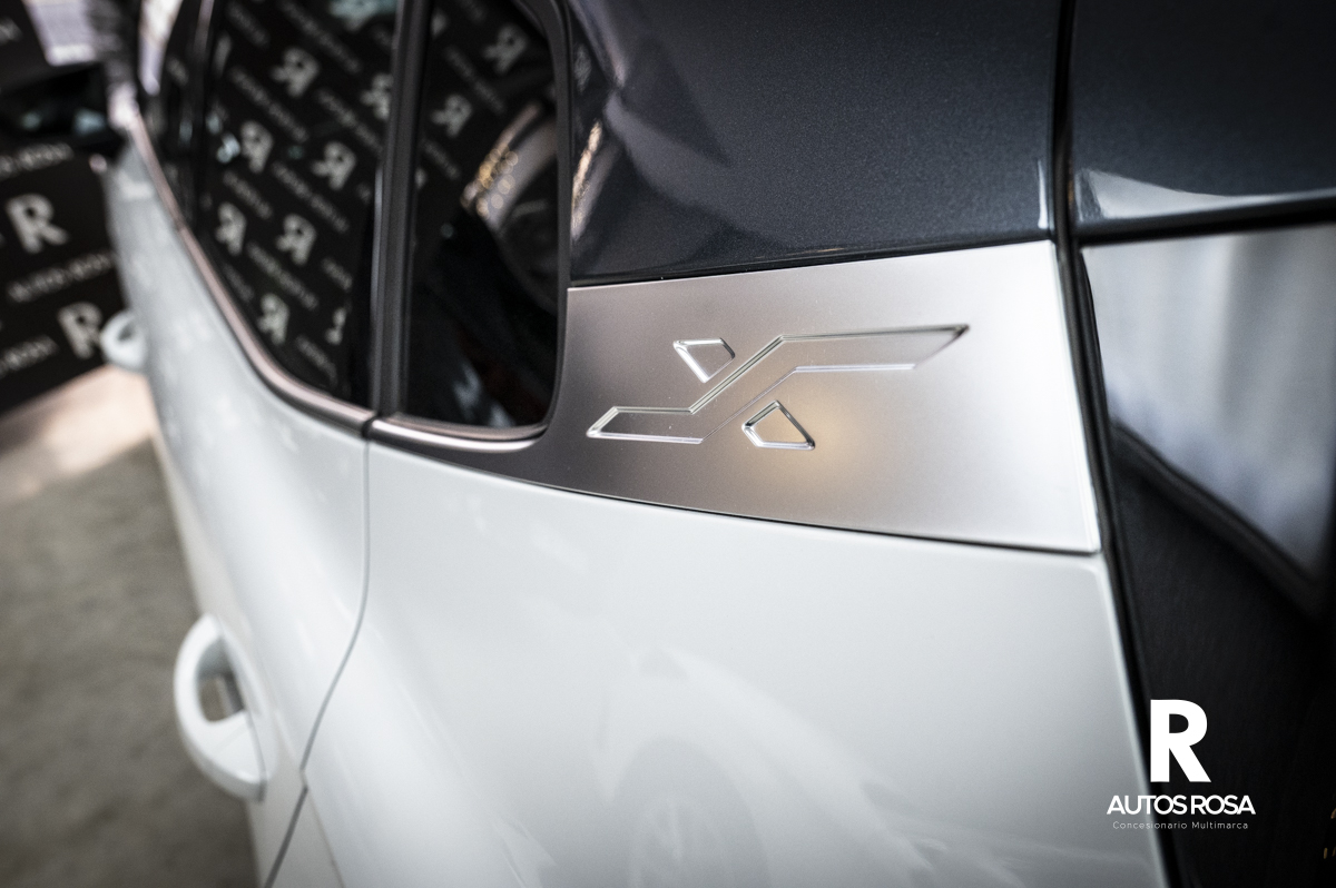 
								SEAT Arona 1.0 TSI 85kW 115CV FR Special Edition completo									