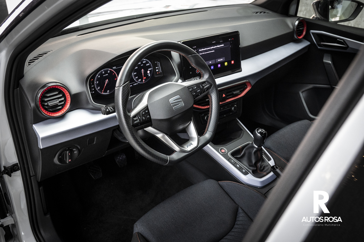 
								SEAT Arona 1.0 TSI 85kW 115CV FR Special Edition completo									