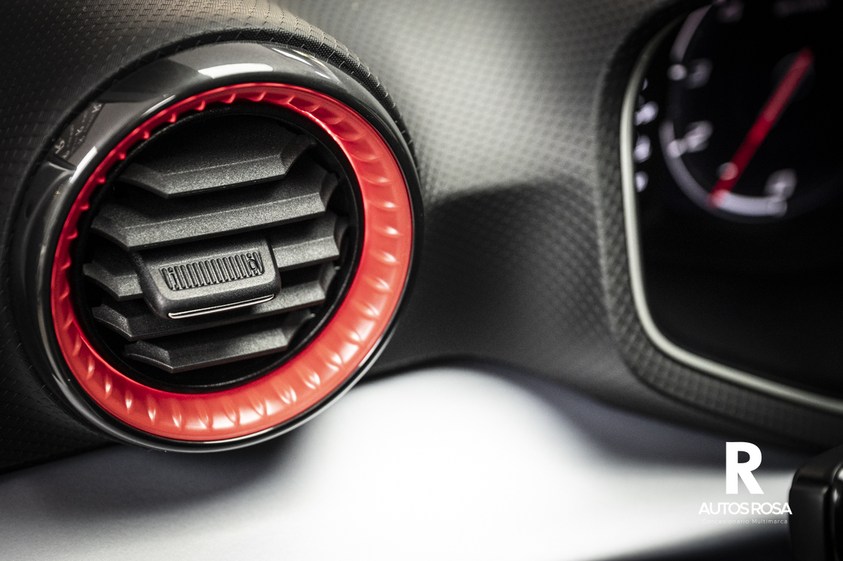 
								SEAT Arona 1.0 TSI 85kW 115CV FR Special Edition completo									