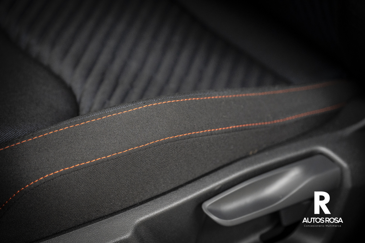 
								SEAT Arona 1.0 TSI 85kW 115CV FR Special Edition completo									