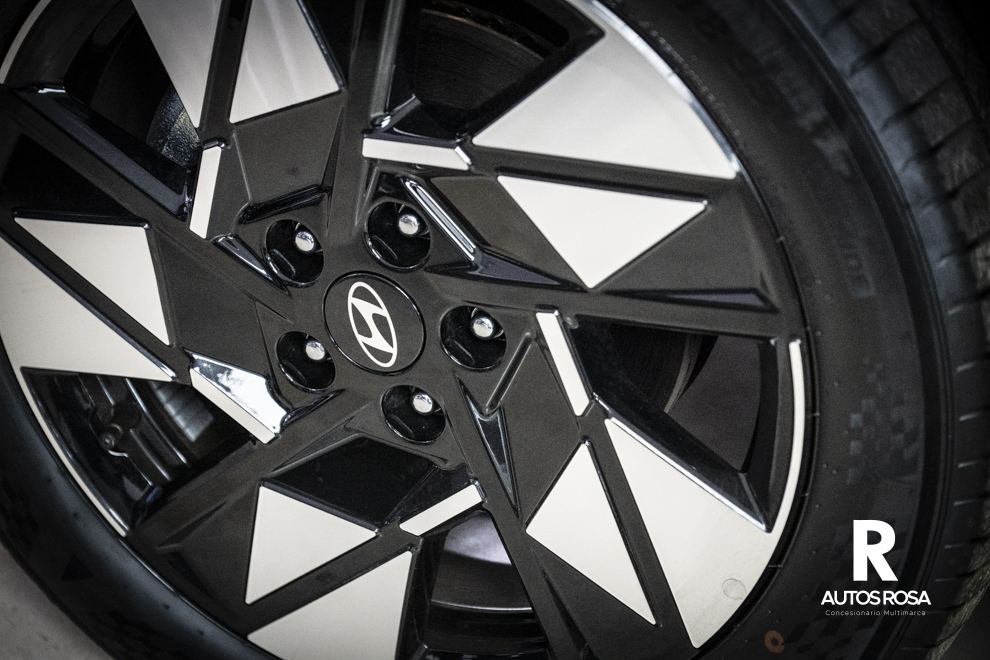 
								Hyundai Kona 1.6 T-GDi 150 CV DT XLS Ultimate Red completo									