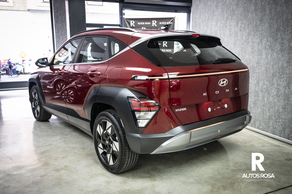 
								Hyundai Kona 1.6 T-GDi 150 CV DT XLS Ultimate Red completo									