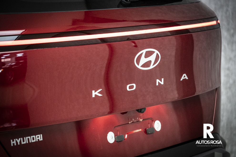 
								Hyundai Kona 1.6 T-GDi 150 CV DT XLS Ultimate Red completo									