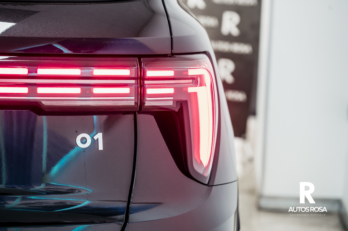 
								Lynk & Co 01 1.5 PHEV More 276 CV SPARKLING BLACK completo									