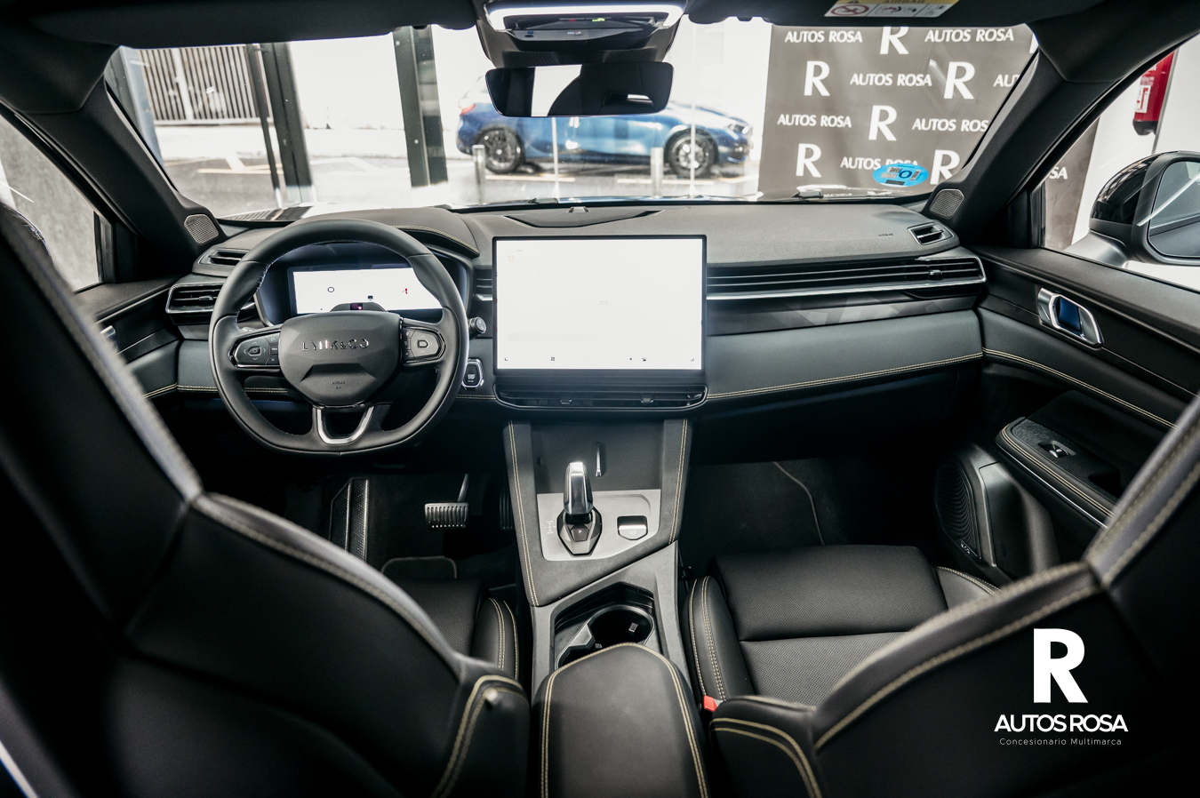 
								Lynk & Co 01 1.5 PHEV More 276 CV SPARKLING BLACK completo									