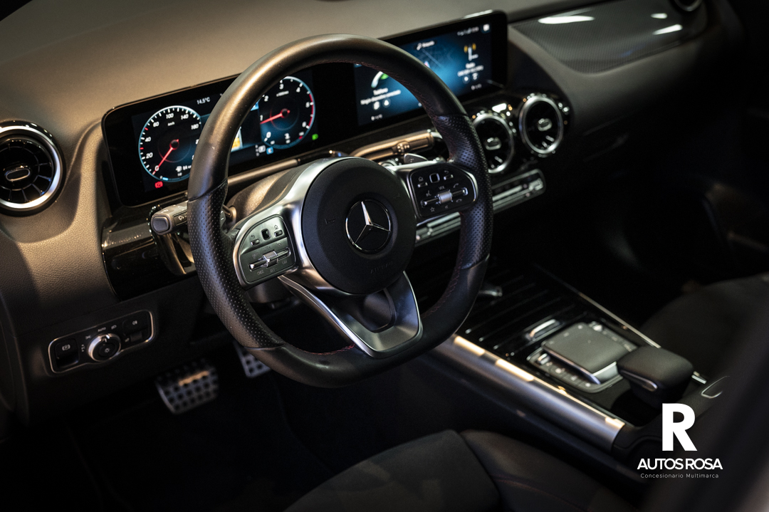 
								Mercedes-Benz GLA 200 D 150 CV AMG Line completo									