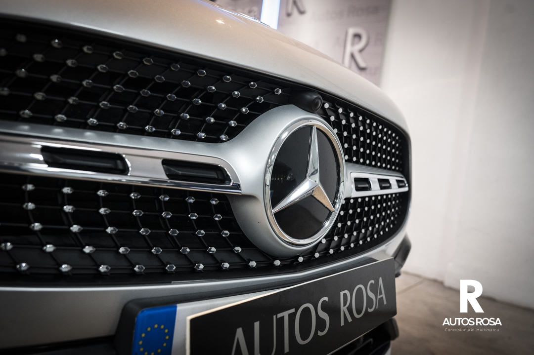 
								Mercedes-Benz GLA 200 D 150 CV AMG Line completo									