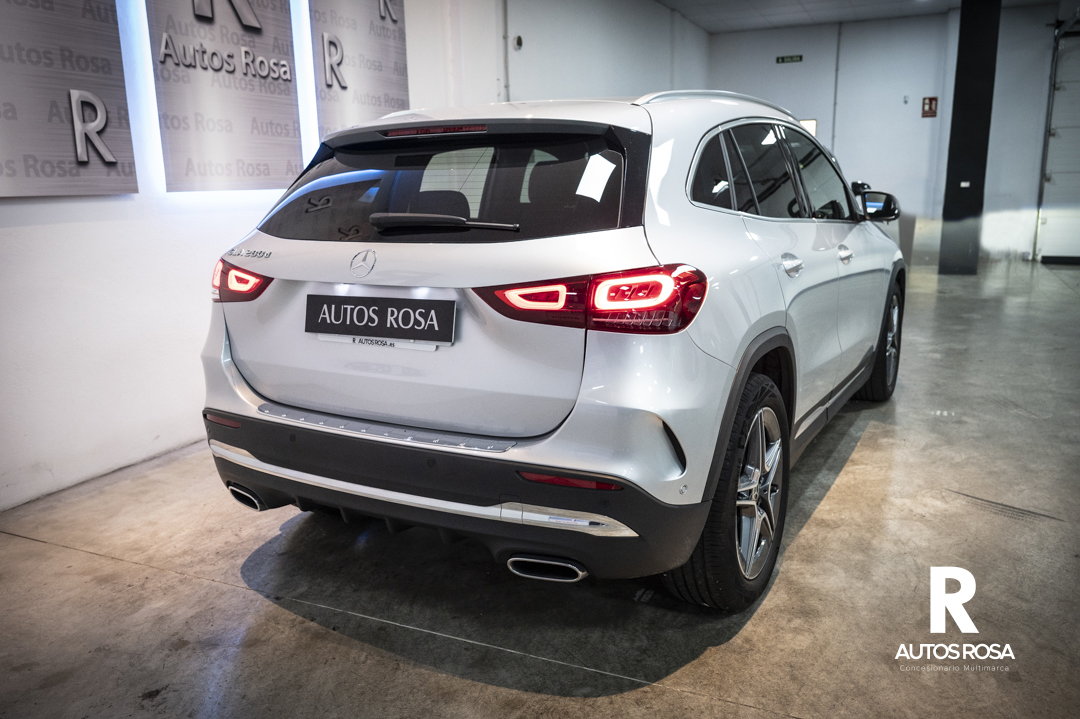 
								Mercedes-Benz GLA 200 D 150 CV AMG Line completo									