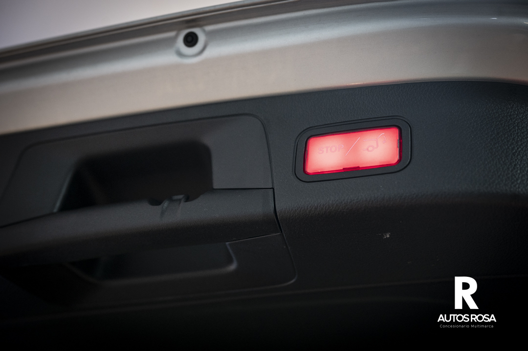 
								Mercedes-Benz GLA 200 D 150 CV AMG Line completo									