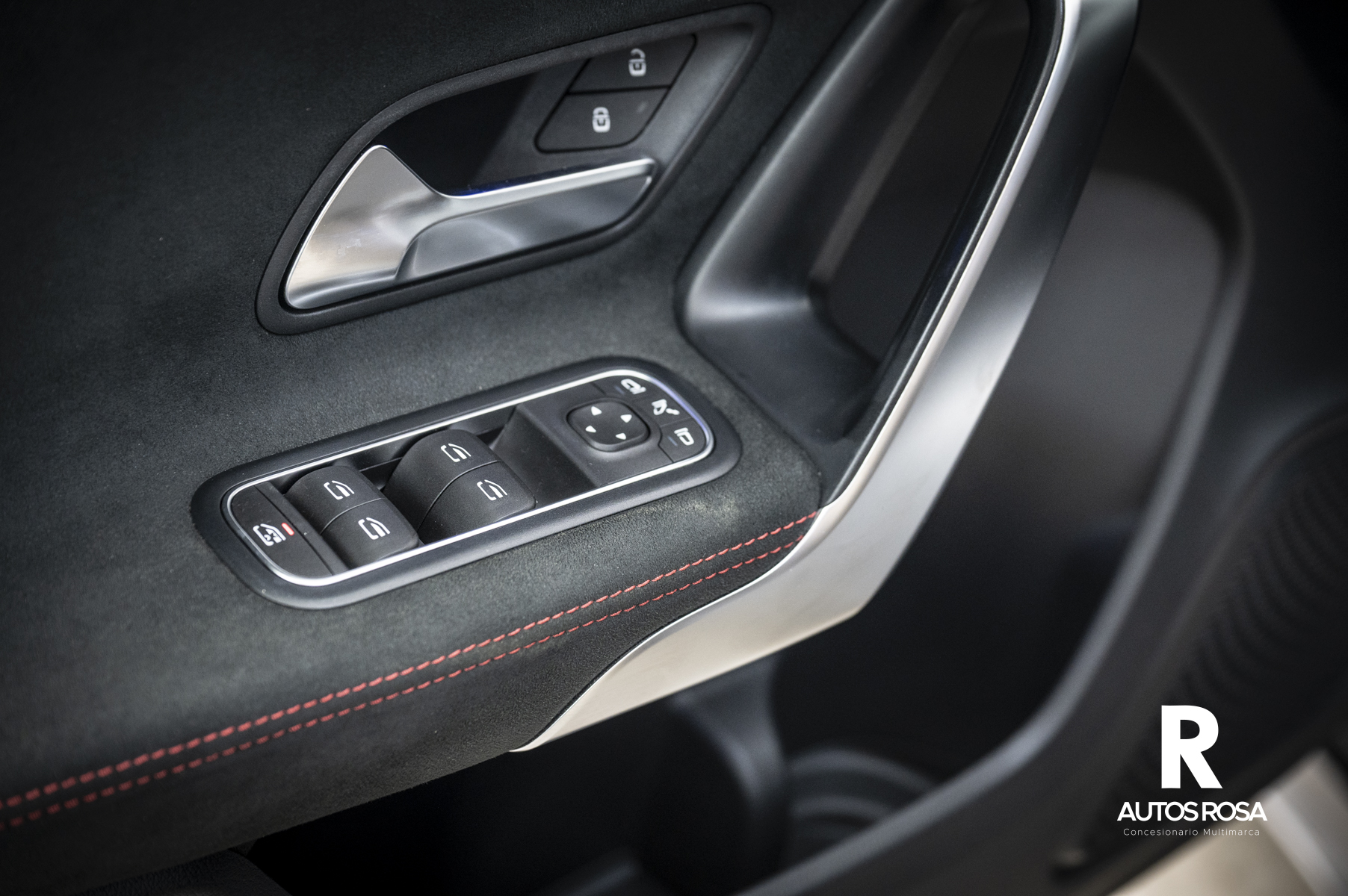 
								MERCEDES-BENZ Clase A A 180 d completo									
