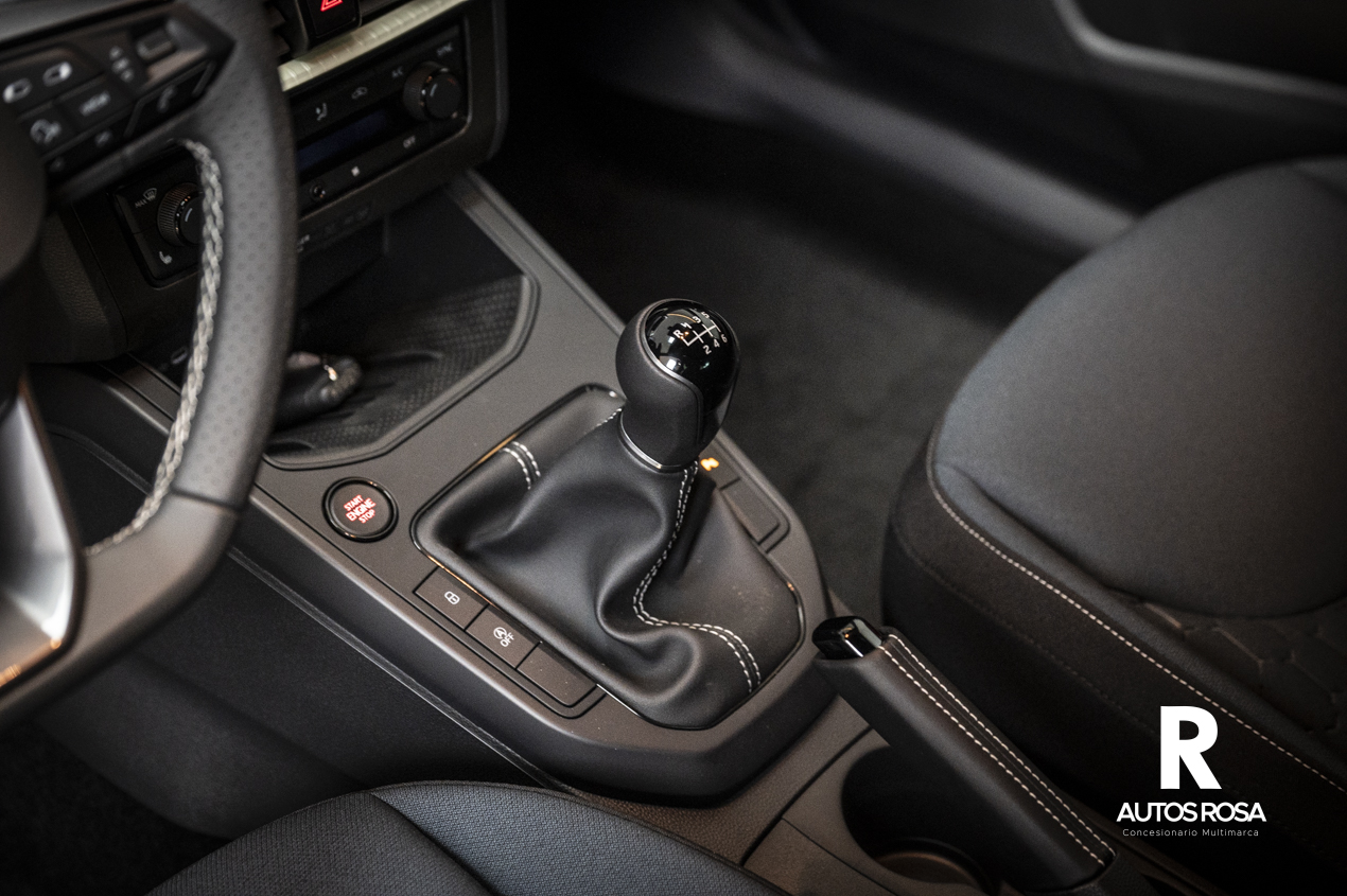
								SEAT IBIZA 1.0 TSI STYLE + Paquete comfort completo									