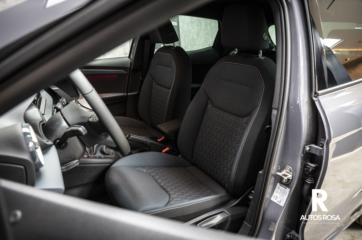 
								SEAT IBIZA 1.0 TSI STYLE + Paquete comfort completo									